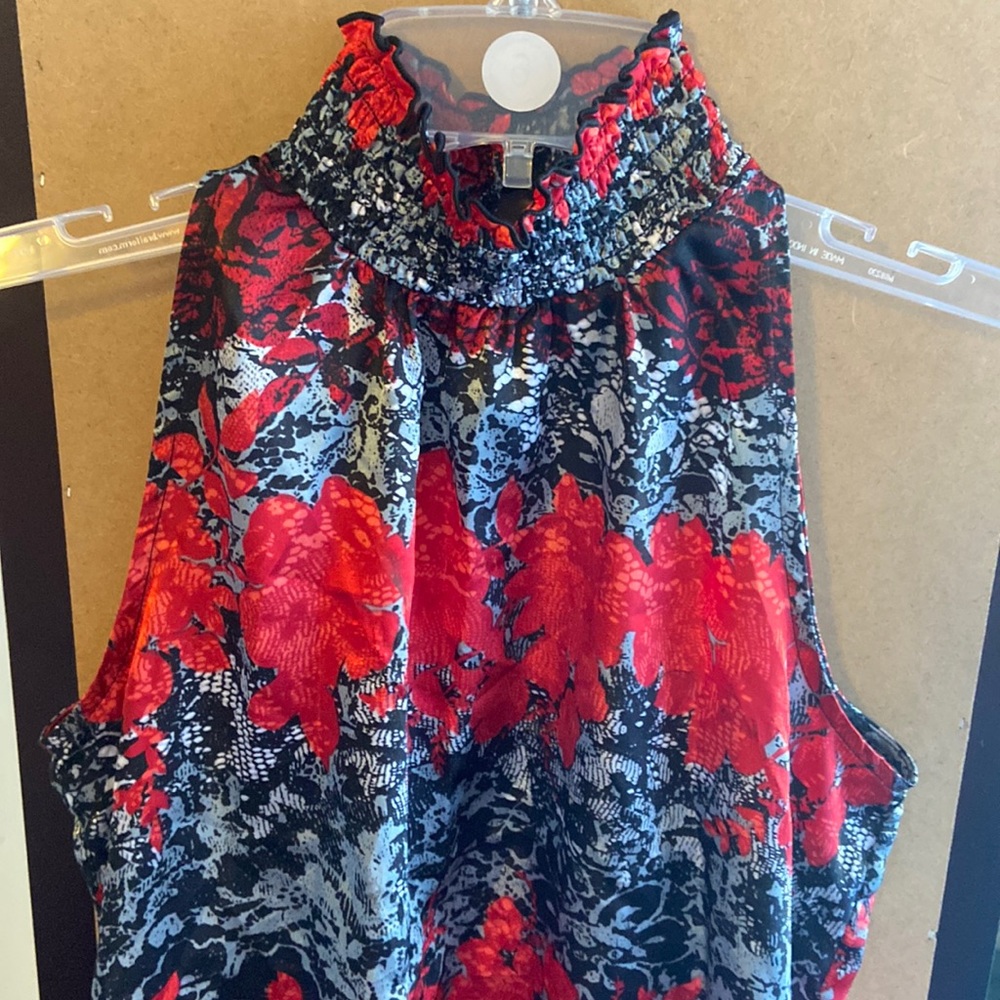 NWOT IZ Byer sleeveless dressy blouse S Jrs